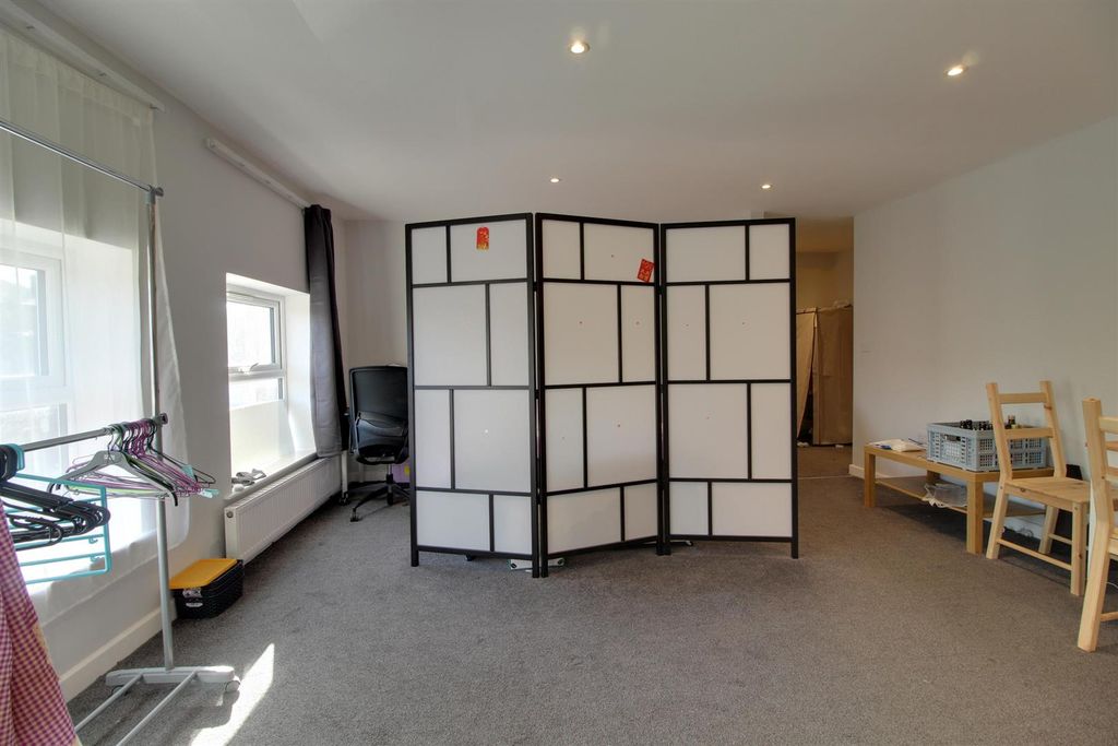 Property photo 3 of 8 Img_9643-Img_9645.Jpg