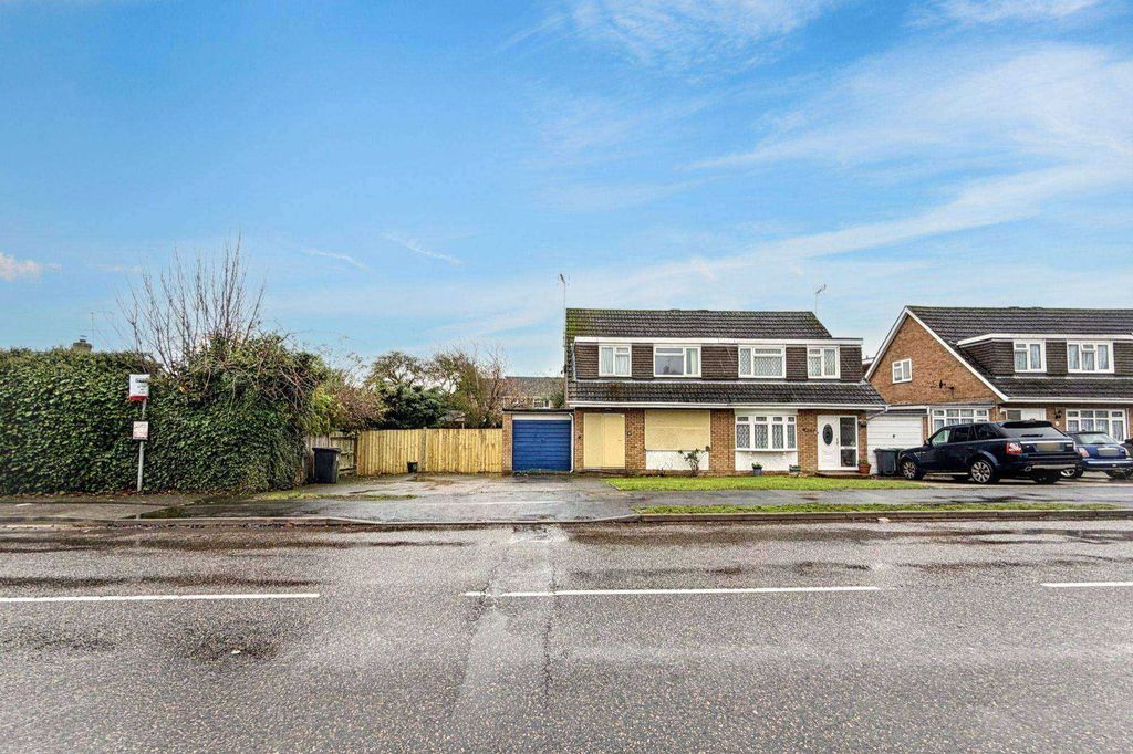Property photo 1 of 18 202 Maltings Lane, Witham, Essex, CM8 1Jn