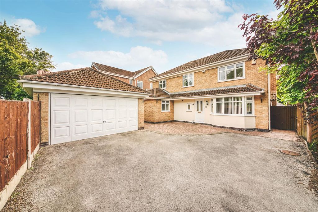 Property photo 1 of 29