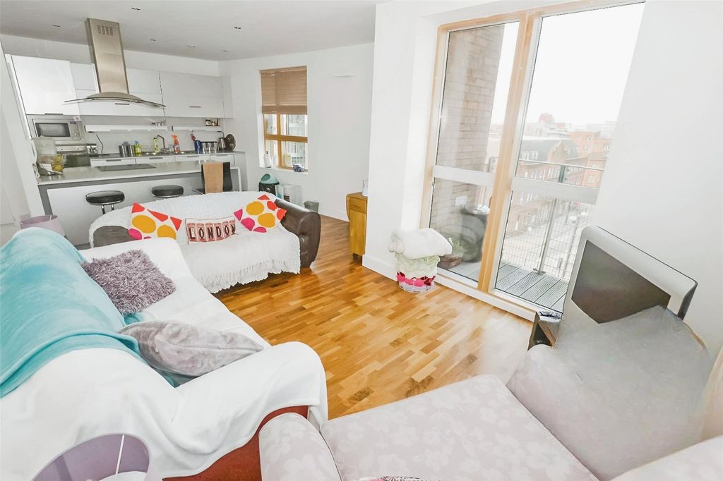 Property photo 2 of 16 Picture No. 39