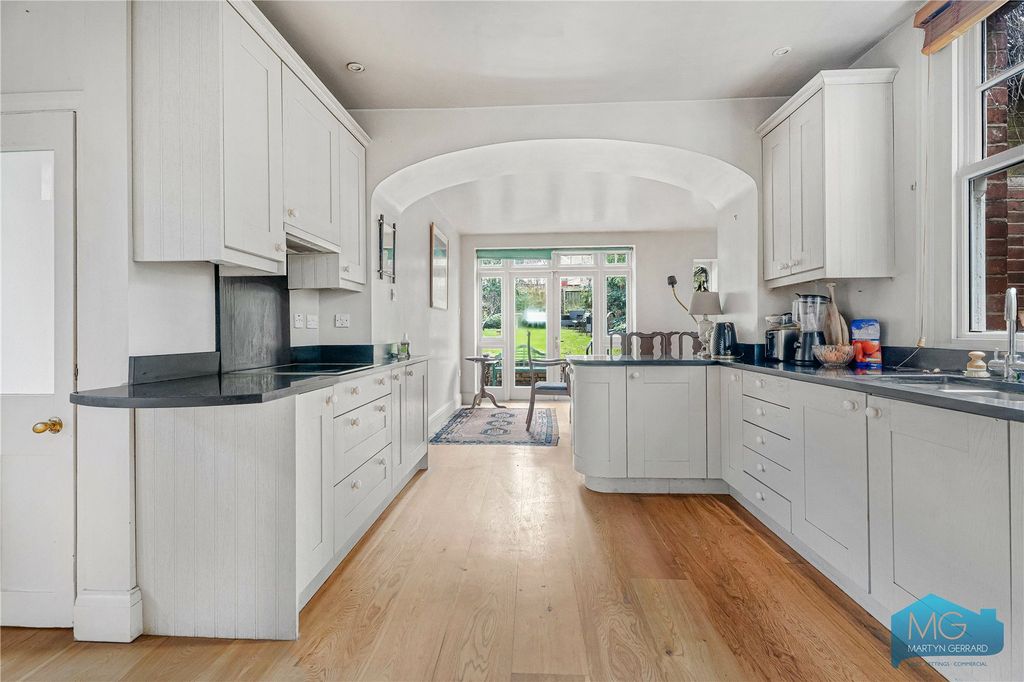 Property photo 3 of 33 Picture No. 61