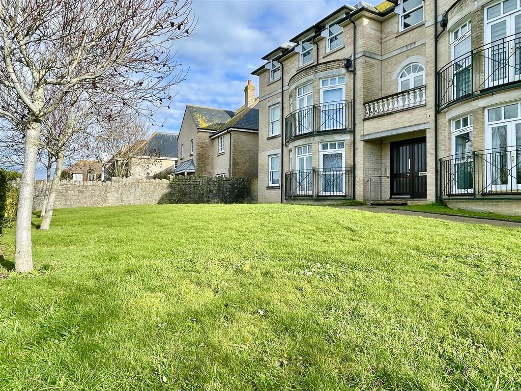 Property photo 1 of 24 Frontage