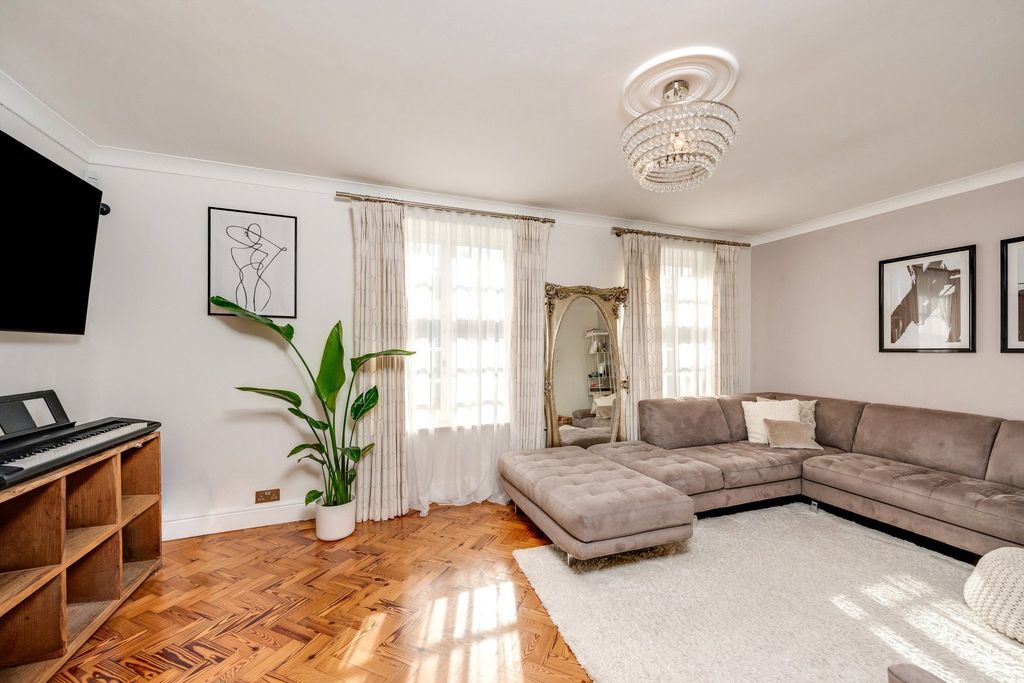 Property photo 2 of 11 Picture No. 01