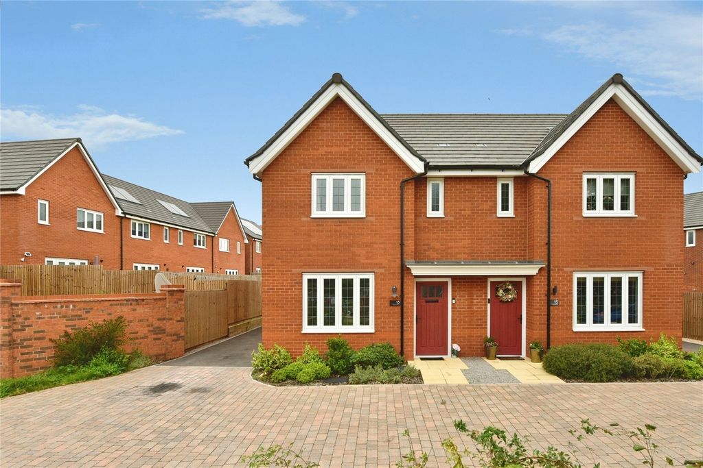 Property photo 1 of 31 Picture No. 16