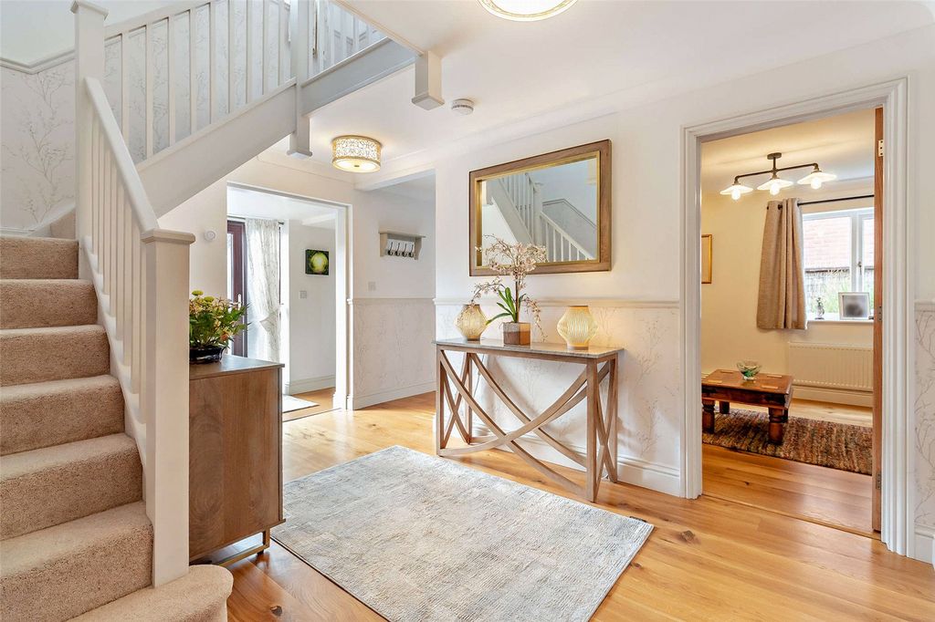 Property photo 2 of 42 Picture No. 20