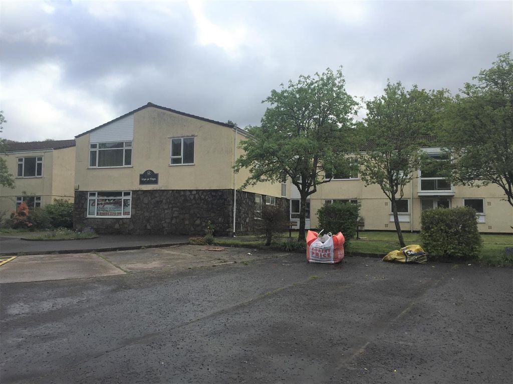 Property photo 3 of 6