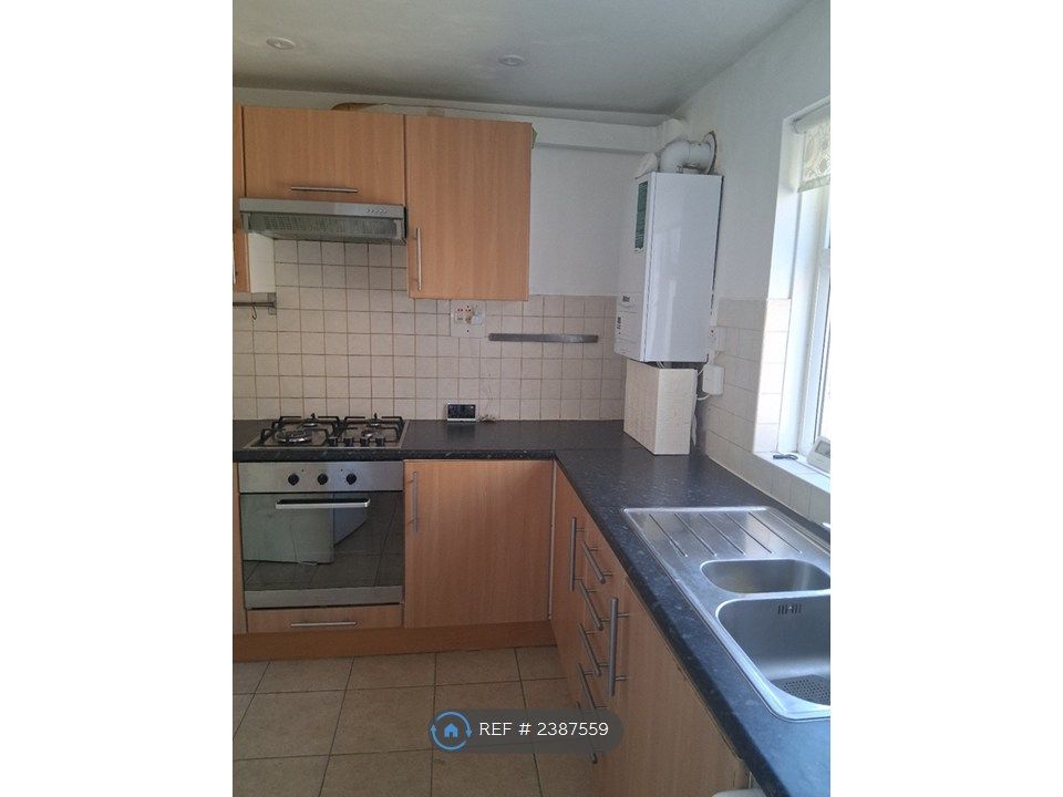 Property photo 2 of 3