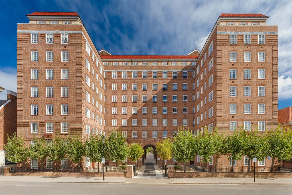 Property photo 1 of 10 Photo 1