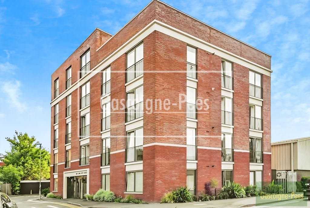 Property photo 1 of 13