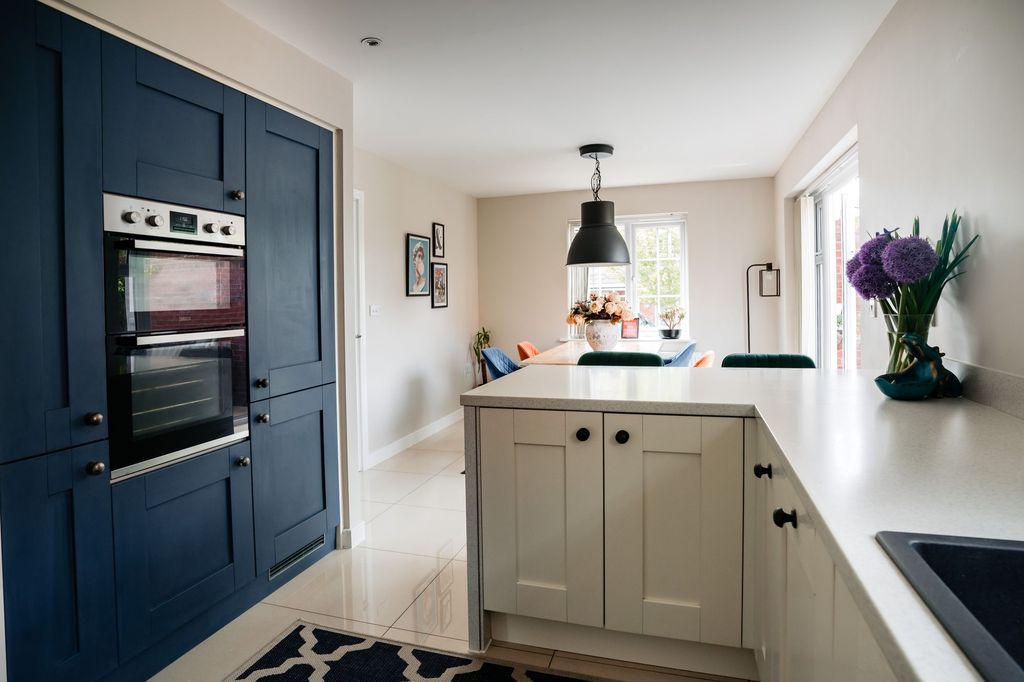 6 bed detached house for saleWilkinson Close, Ashby-De-La-Zouch LE65 photo 4