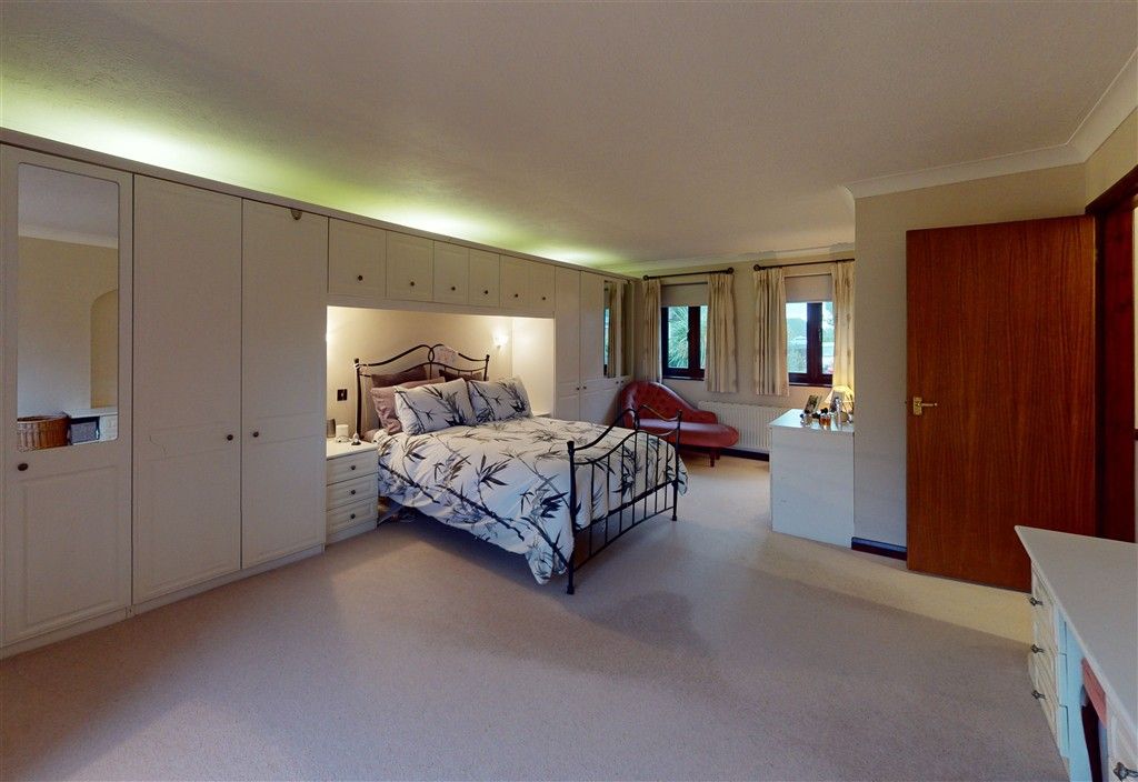 Property photo 2 of 12 Bedroom 1