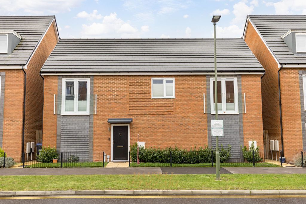 Property photo 1 of 23