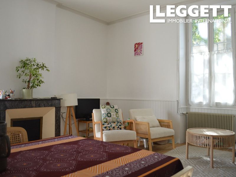 Property photo 3 of 10