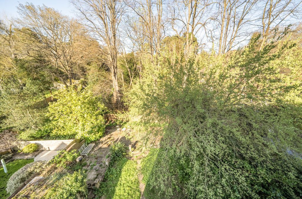 Property photo 2 of 14 1434099-13-69d56F...