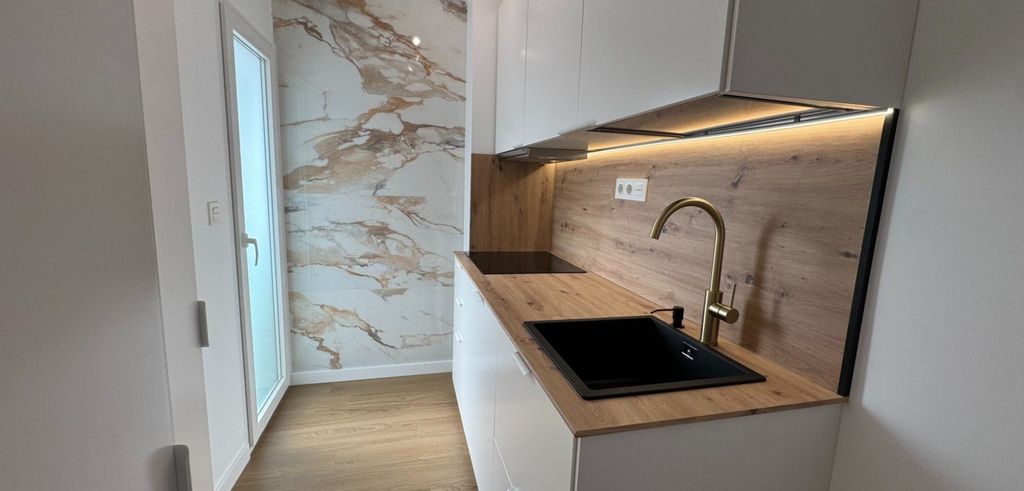 Property photo 3 of 26