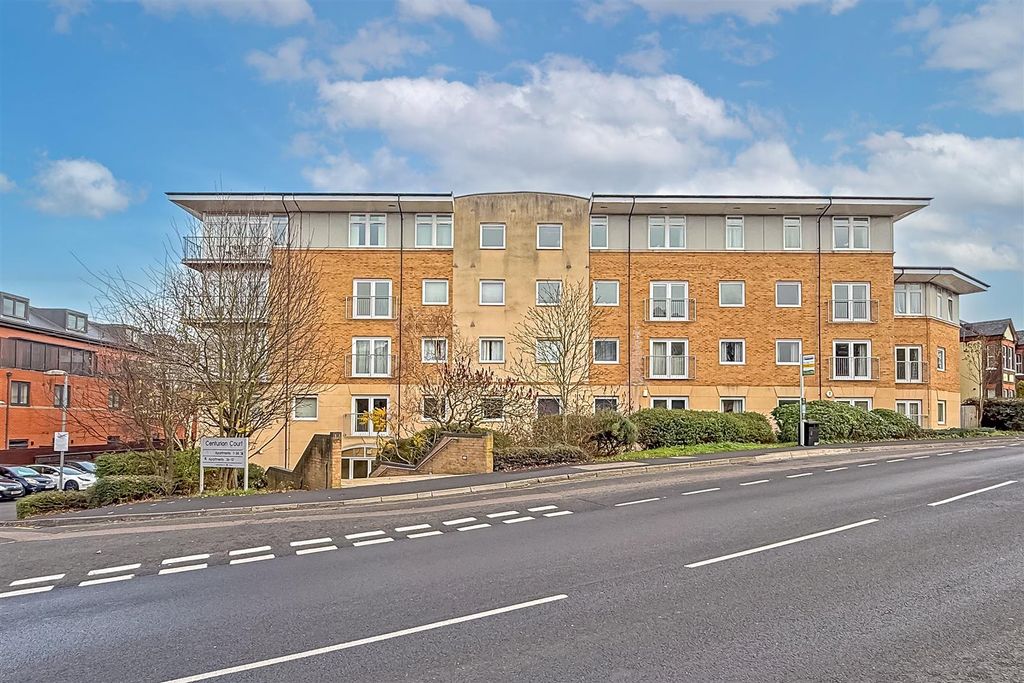 Property photo 1 of 17 7Centurioncourt-2.Jpg