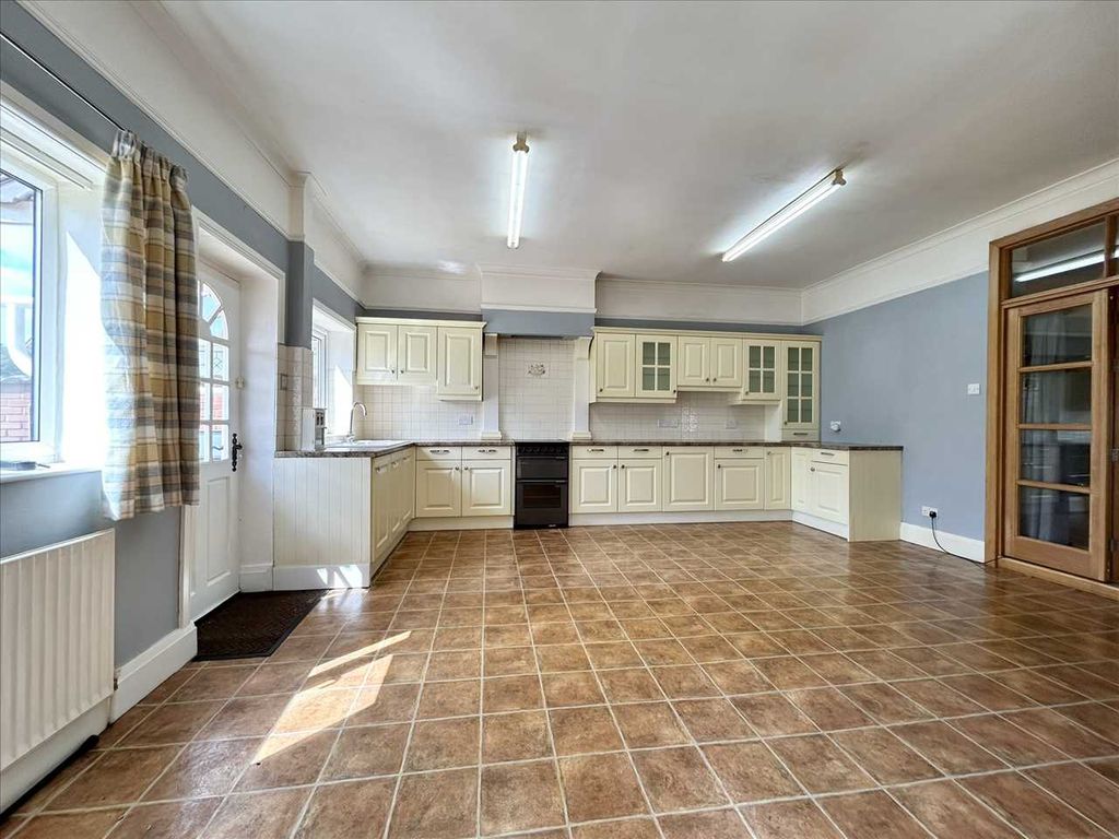 Property photo 3 of 25 Accommodation