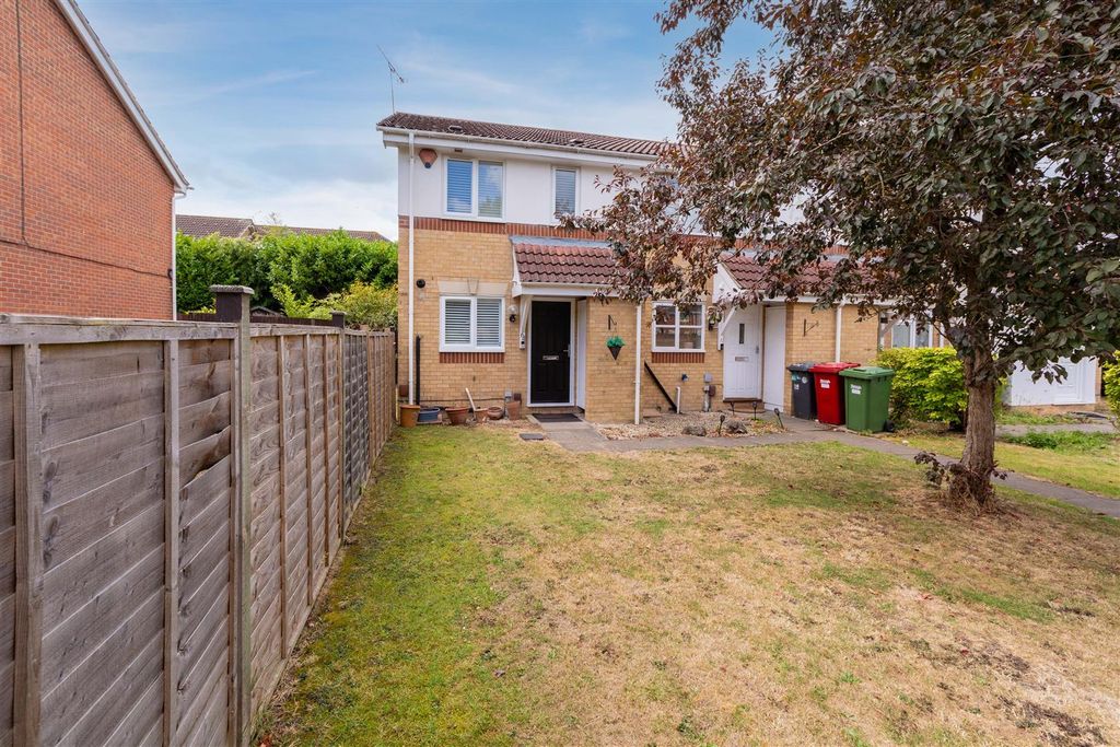 Property photo 1 of 15 64 Richards Way-7.Jpg