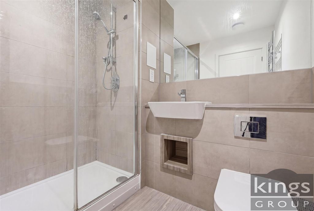 Additional image 12 of 3 bed flat for saleNorth Square, Newhall, Harlow CM17