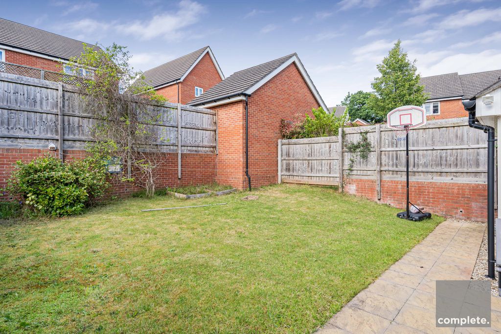 Property photo 2 of 23