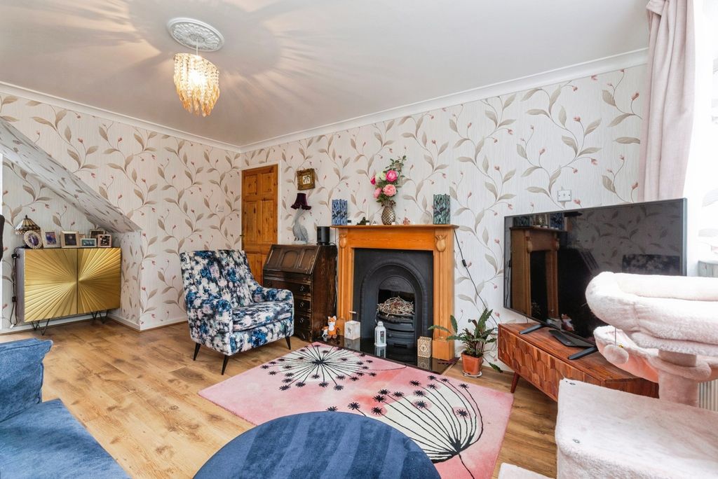 Property photo 1 of 15 Photo