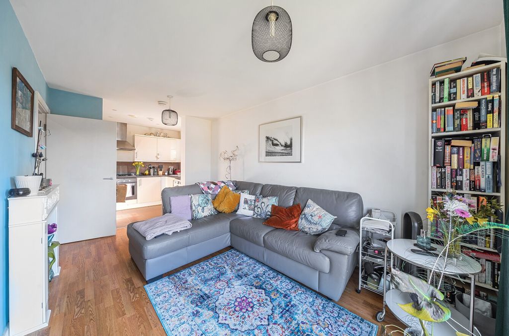 Property photo 3 of 9