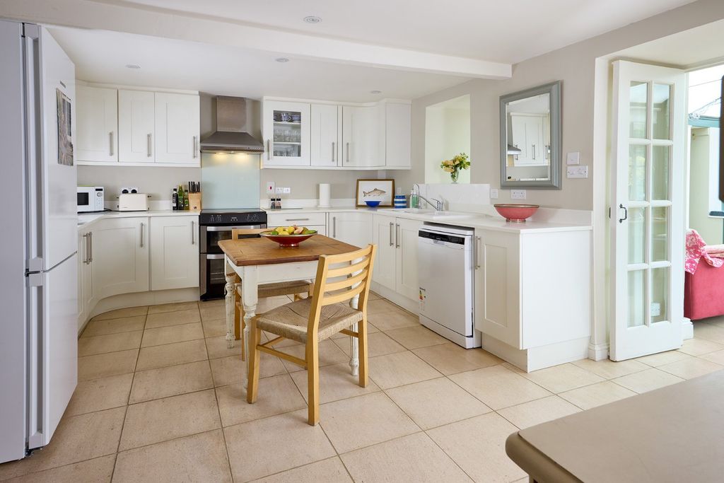 Property photo 3 of 20 Picture No. 25