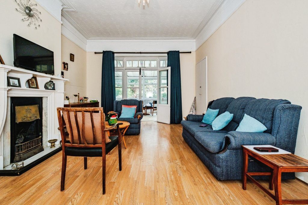 Property photo 3 of 58