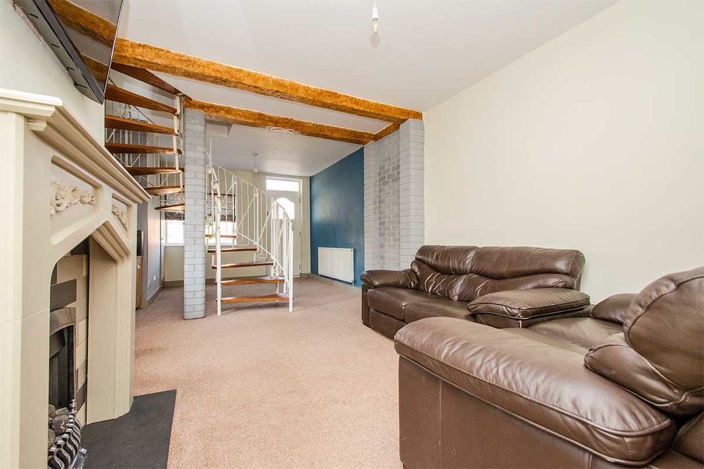 Property photo 3 of 24 Photo 9