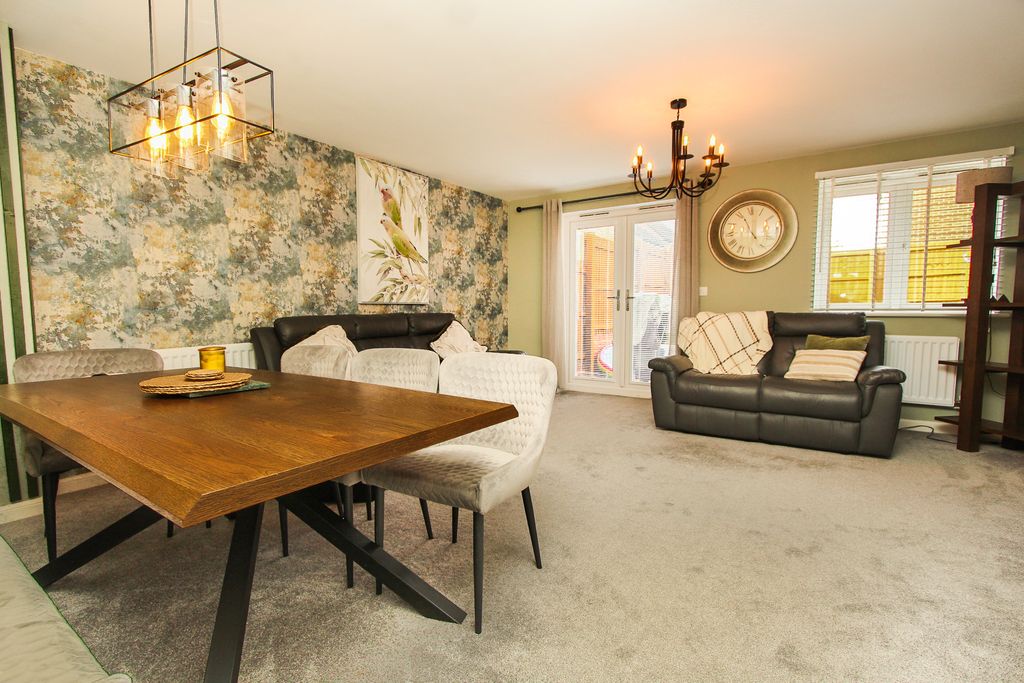 Property photo 3 of 12 Living/Dining Room
