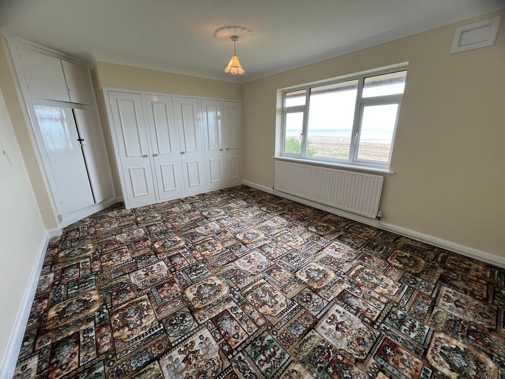 Property photo 3 of 5 Bedroom 1