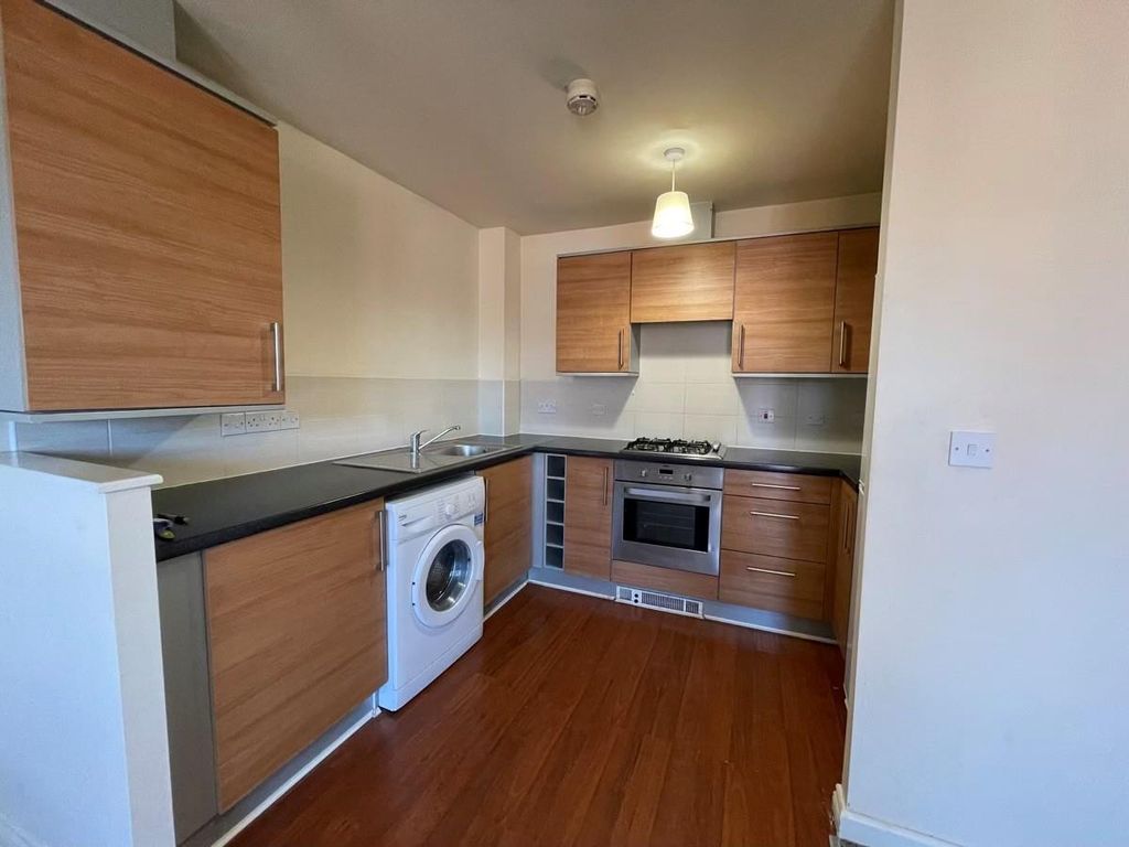 Property photo 3 of 6