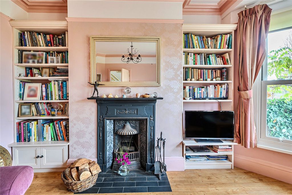 Property photo 3 of 25 Picture No. 15