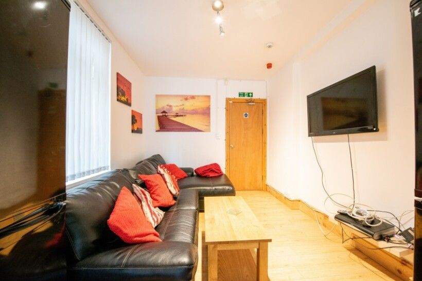 Property photo 3 of 10