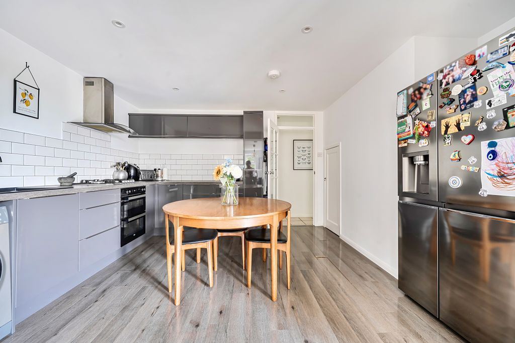 Property photo 3 of 18 1520885 (9)