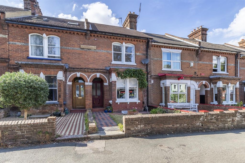 Property photo 2 of 45