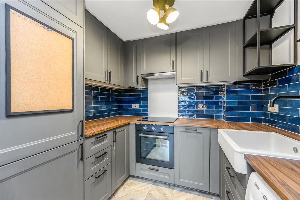 Property photo 2 of 18 38 Church Bank-8.Jpg