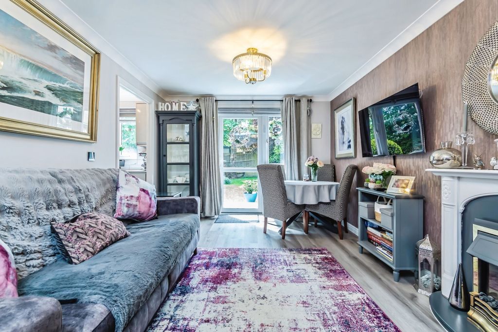 Property photo 1 of 15 Pbox-Img.Jpg
