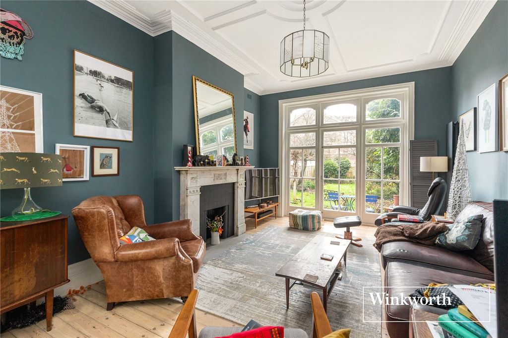 Property photo 1 of 18 Picture No. 04