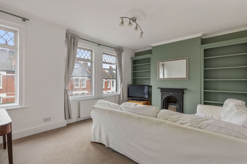 Property photo 2 of 14