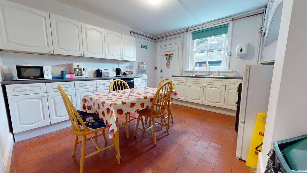 Property photo 3 of 27 4563975