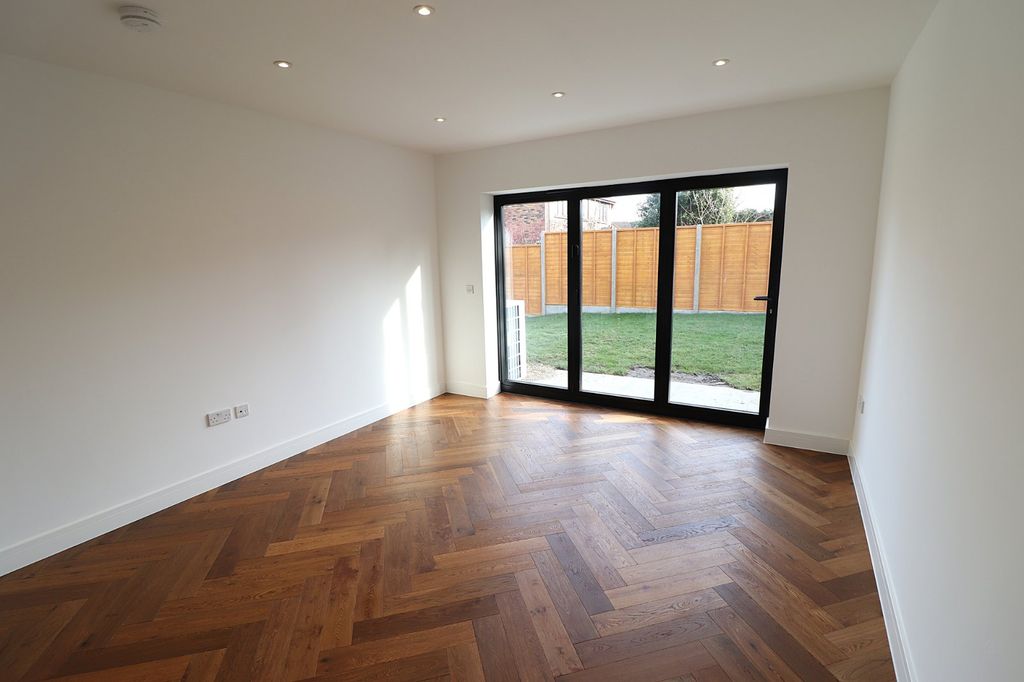 Property photo 3 of 24 Picture No. 67