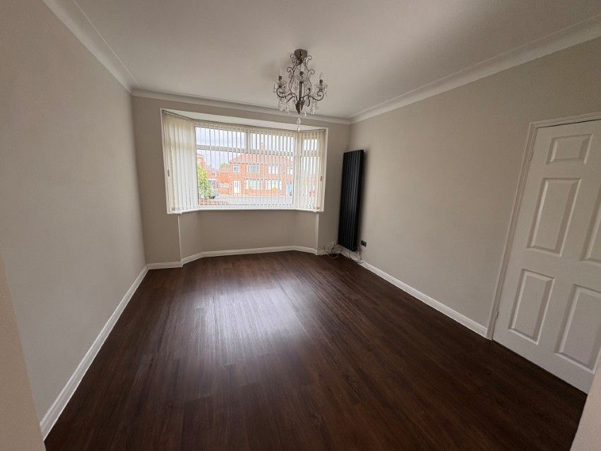 Property photo 3 of 14 Image