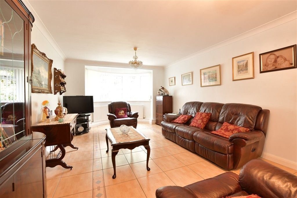 Property photo 3 of 9 Lounge/Dining Room