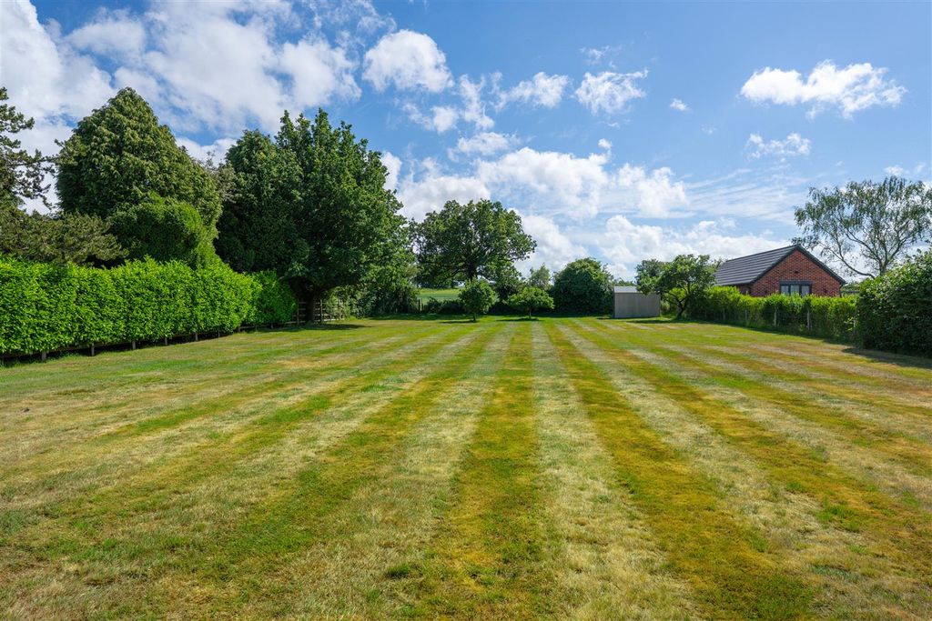 Additional image 30 of 5 bed detached house for saleMoulton Lane, Boughton, Northampton NN2