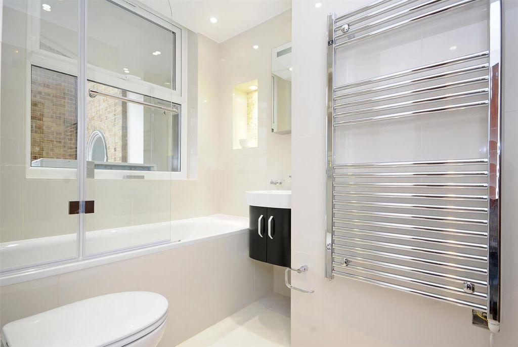 Property photo 3 of 9 Photo 7.Jpg