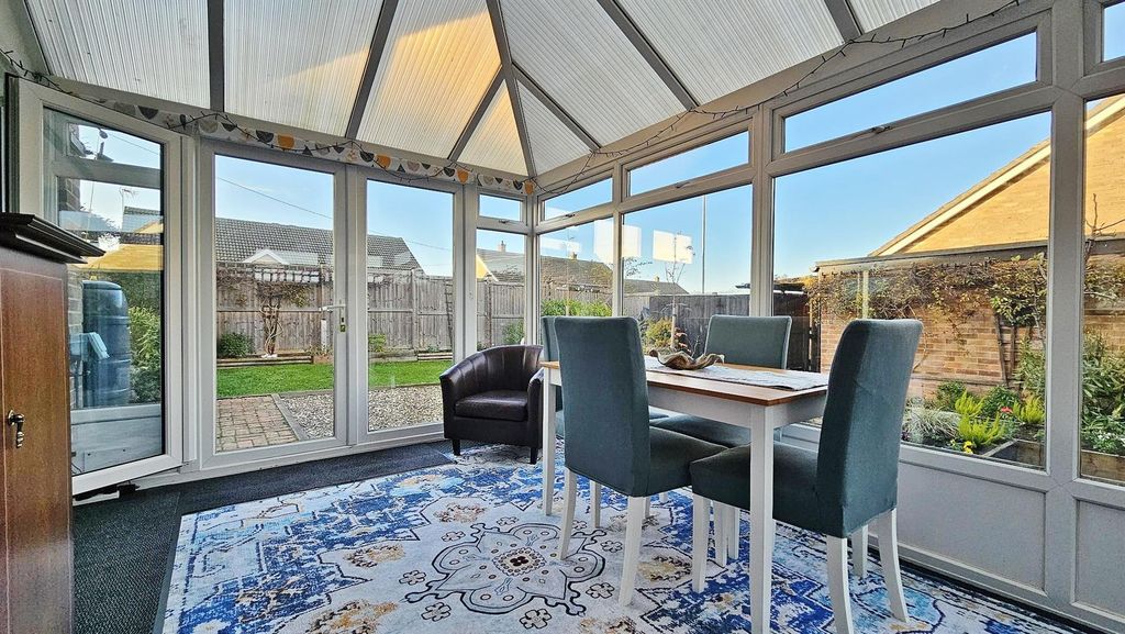 Property photo 2 of 26 Conservatory