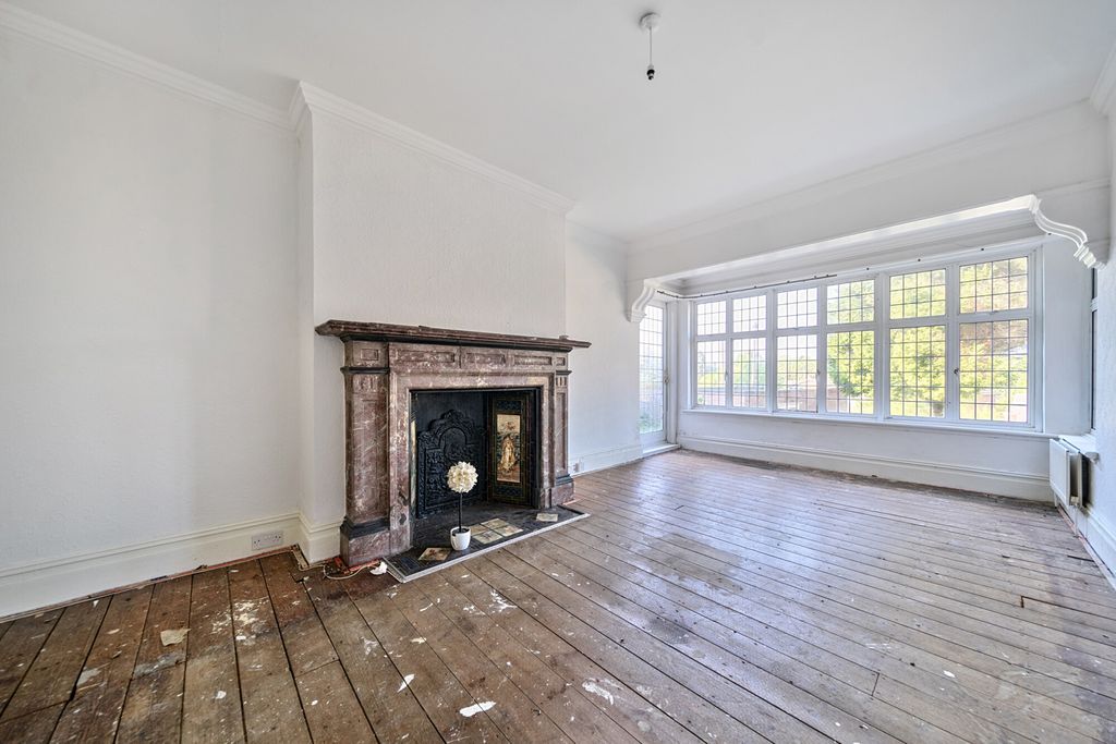 Property photo 2 of 16 Reception