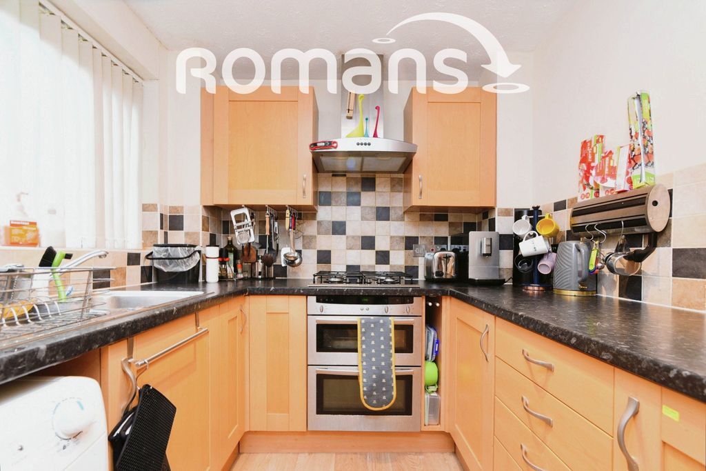 Property photo 3 of 7 3