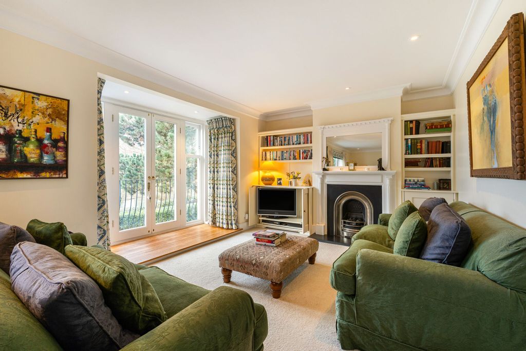 Additional image 10 of 6 bed detached house for saleRiver Road, Taplow, Maidenhead SL6